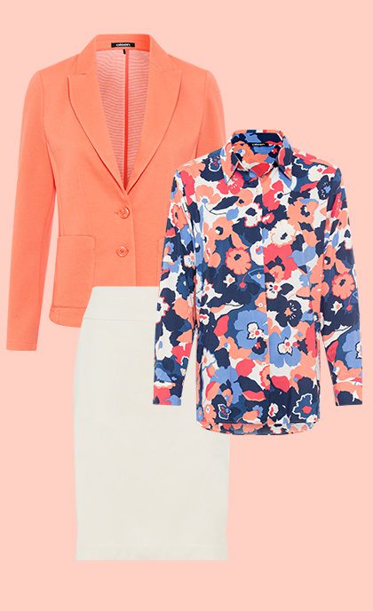 Blog_Block2_03-14-24 Chemisier à motif floral en combinaison avec un blazer dans la couleur tendance « Apricot Crush »